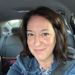 Meet your Posher, Jennifer